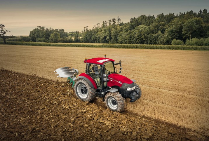 Case IH Farmall C 90–120 hj