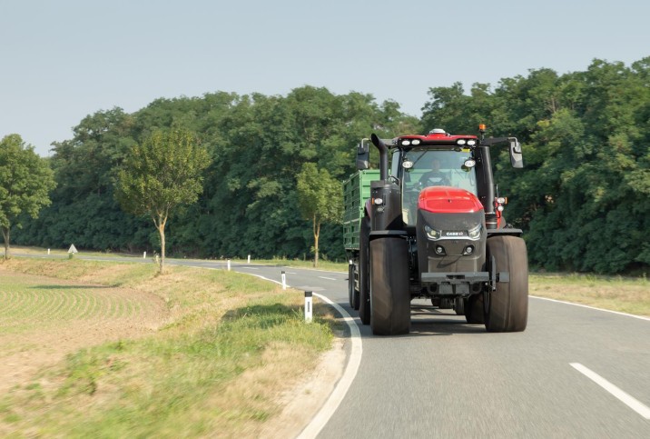 Case IH Magnum 310–400 hj